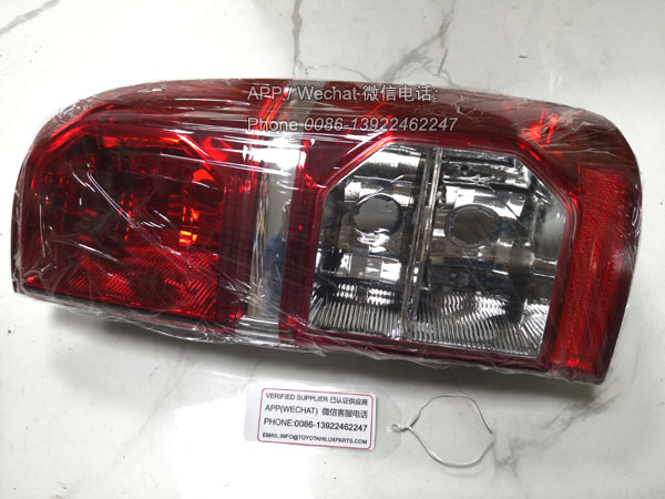 81561-0K150,Toyota Hilux Rear Lamp,81551-0K140